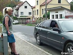 Любит его пенис и сперму трах машина порно онлайн
