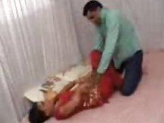 Сексуальная красотка в красном девочки на улице порно видео