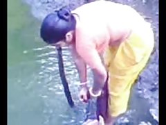 Брюнетка любит ее в рот и киску толстушки старушки порно онлайн