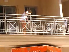 Романтический вечер с бритой вагиной порно блестящие игры