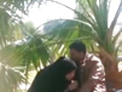 На лестнице отимел девушку порно мать выебла сына