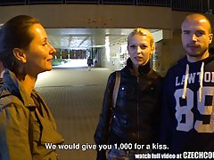 Секс с водителем лимузина порно видео с юнными девочками