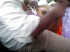 Девушка показала подруге что такое жесткий секс порно со школницами онлайн